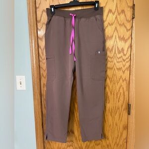 Figs Yola Smokey Taupe L